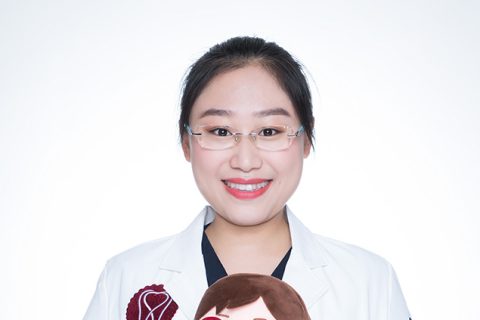 刘桐  Dr.Liu：致美口腔万达门诊院长