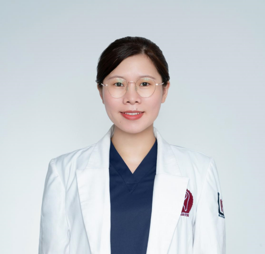 梁美云Dr.Liang：致美口腔全科医生